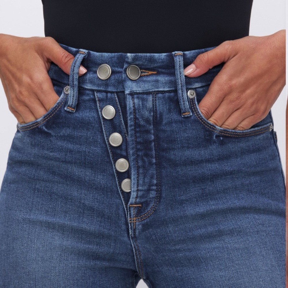 Good American size 2/26 compression level 2 jeans.